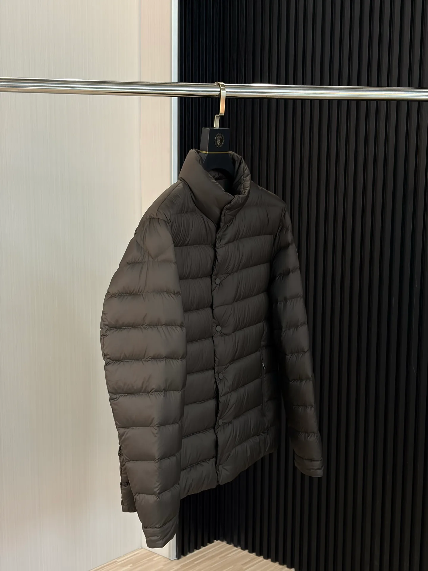 Куртки И Пуховики Мужские Moncler 18218453