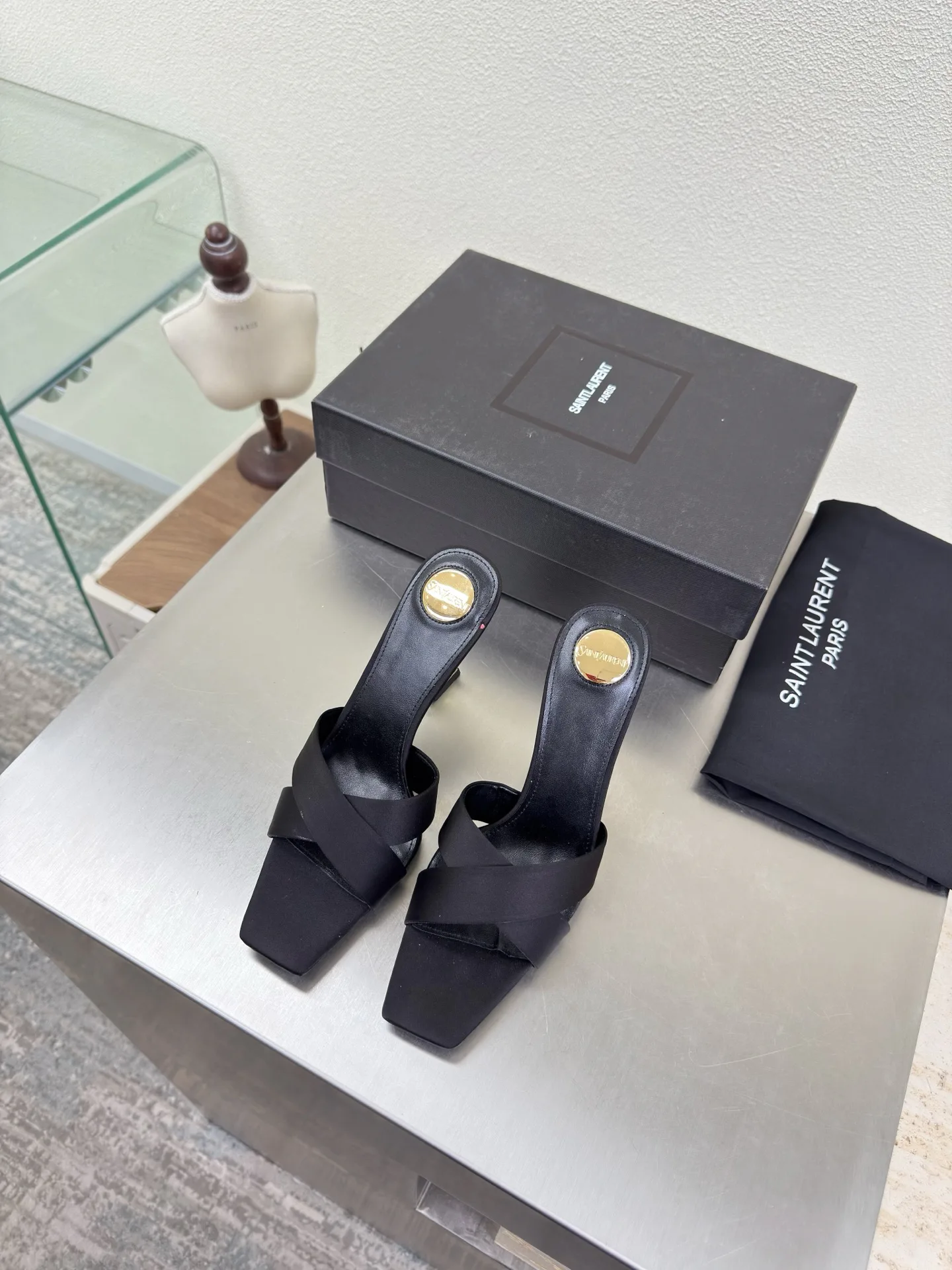 Босоножки Женские Saint Laurent 1693069