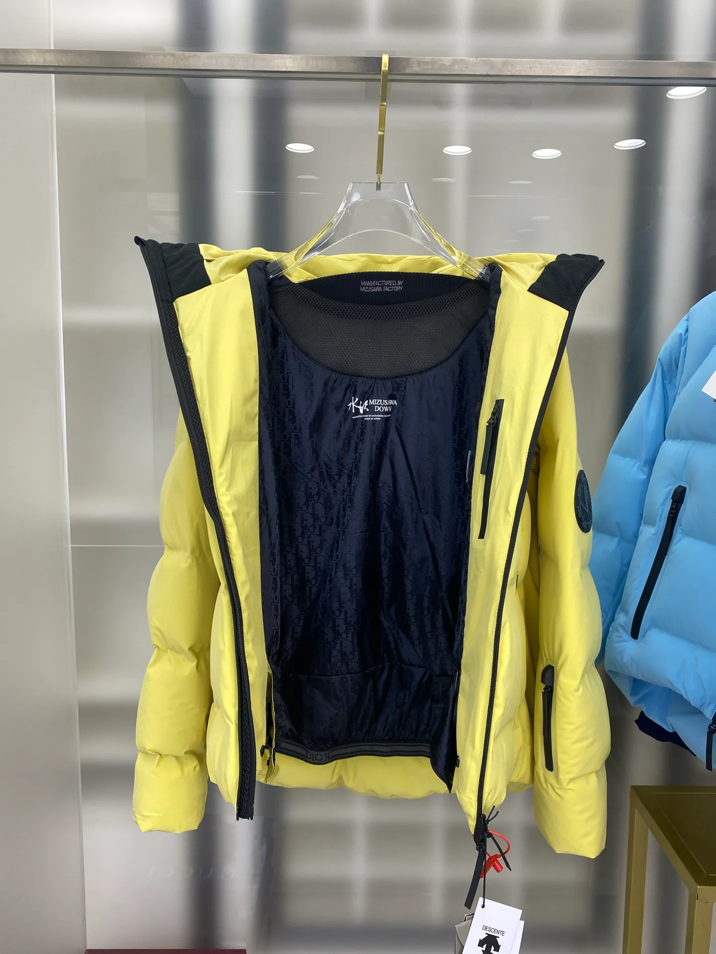 Куртки И Пуховики Женские Christian Dior 170993