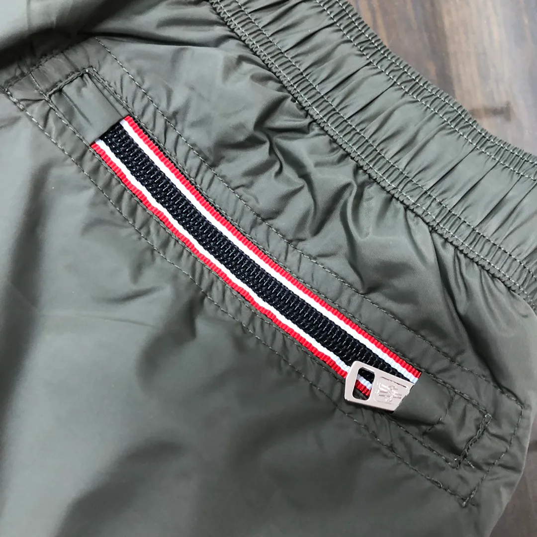 Шорты Мужские Moncler 11239103