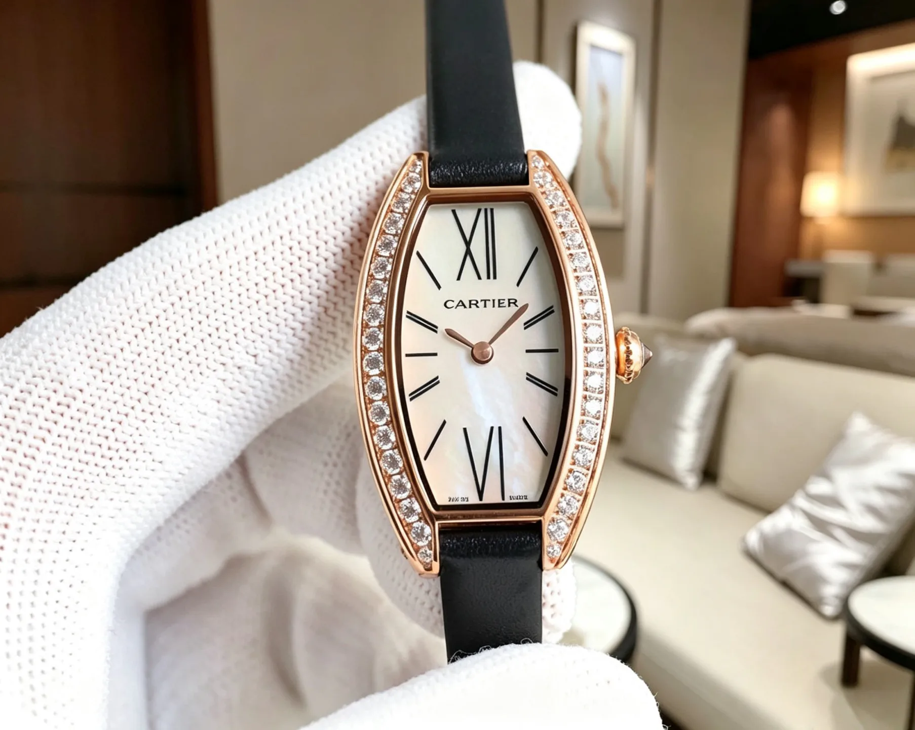 Часы Женские Cartier 17608577