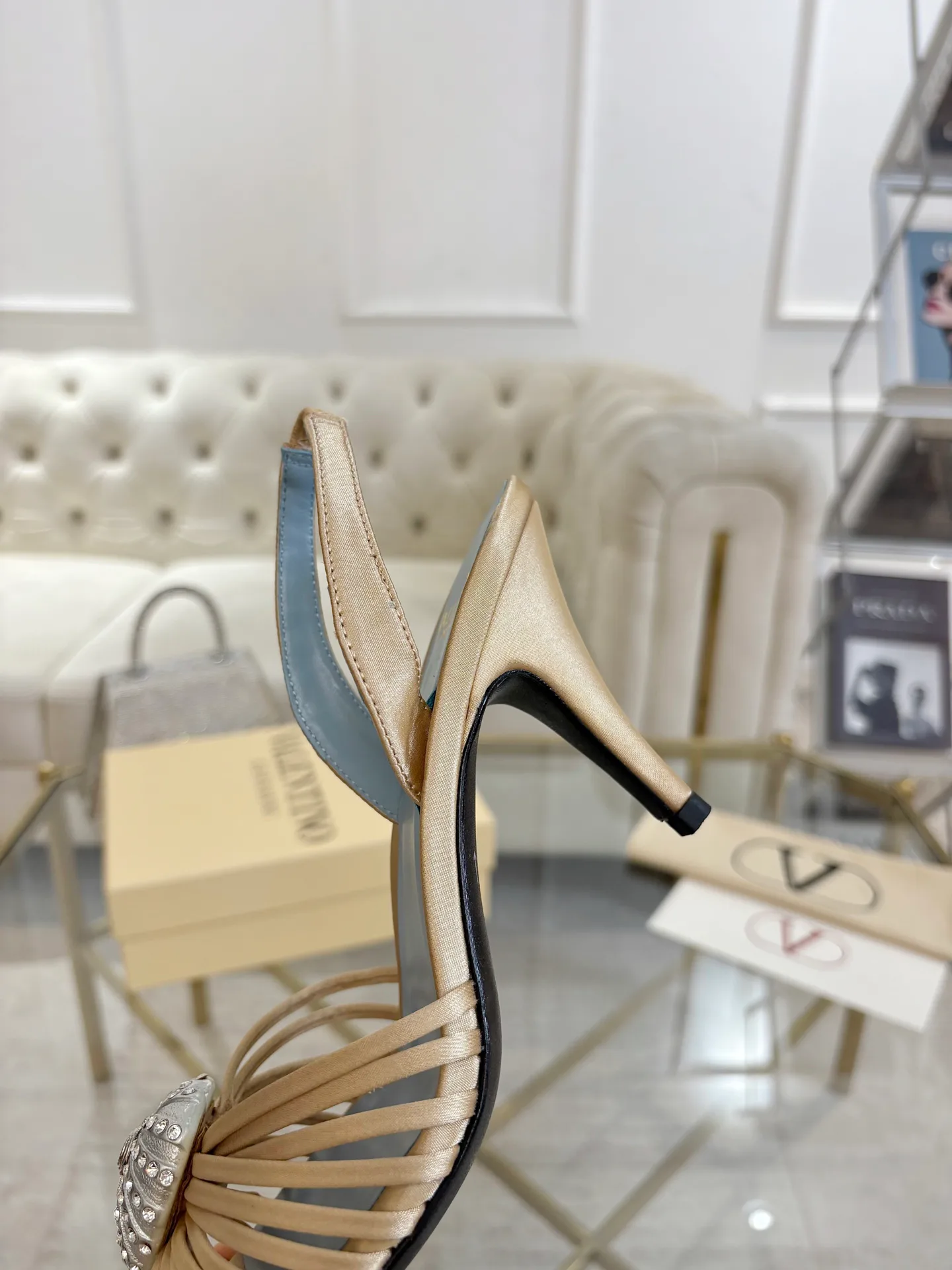 Босоножки Женские Valentino 18135268