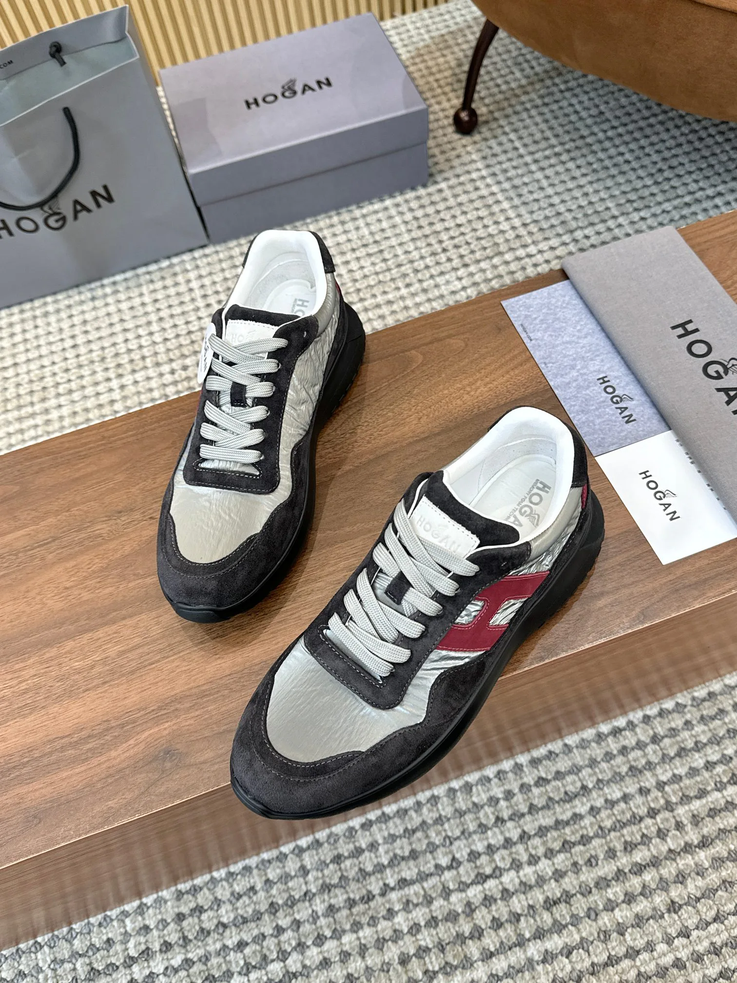 Кроссовки Женские Hogan 12835350