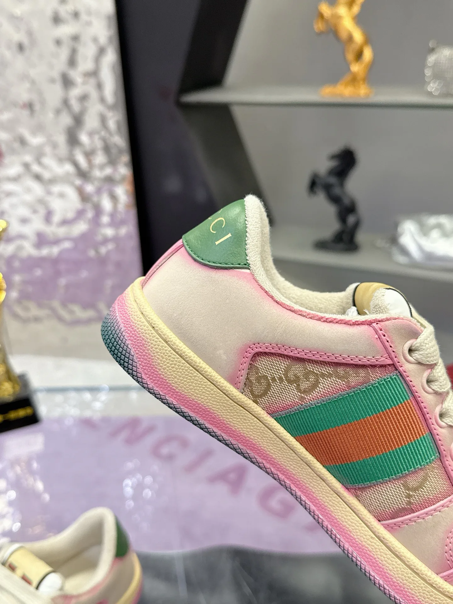 Кроссовки Женские Gucci 17530444