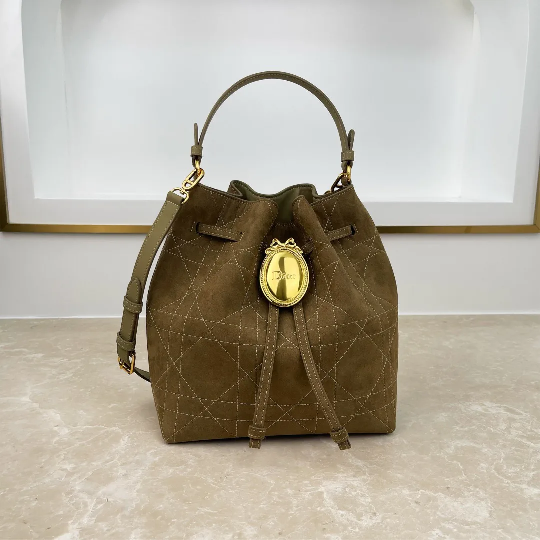 Классические Сумки Женские Christian Dior 18116318