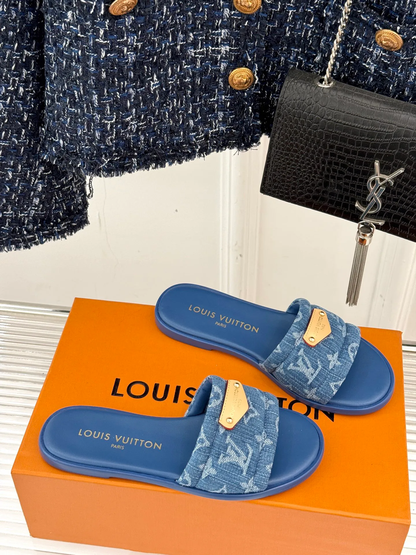 Шлепанцы Женские Louis Vuitton 36321