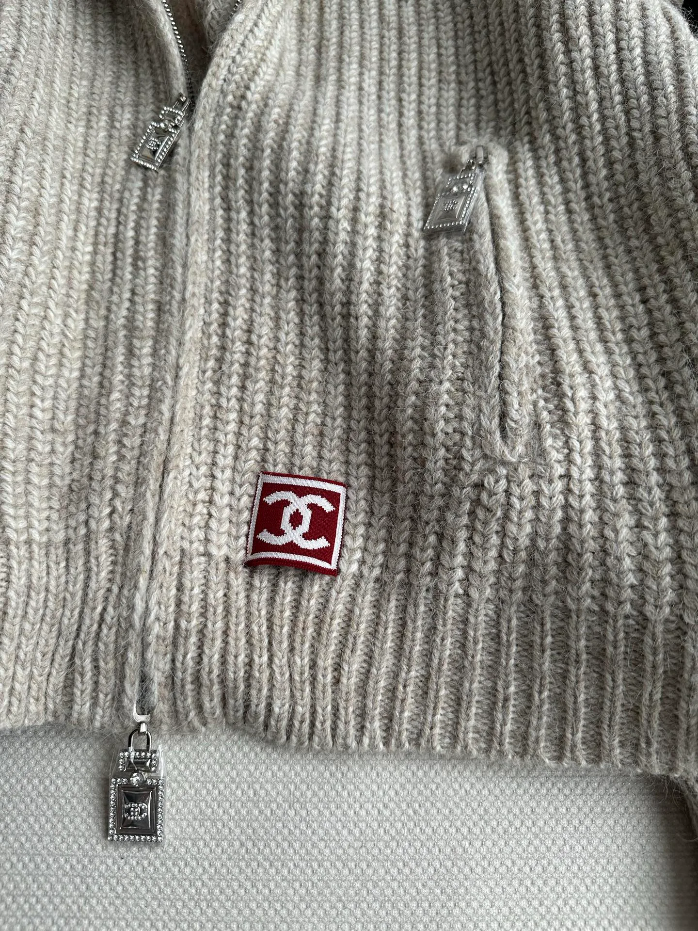 Джемперы И Свитеры Женские Chanel 19062831