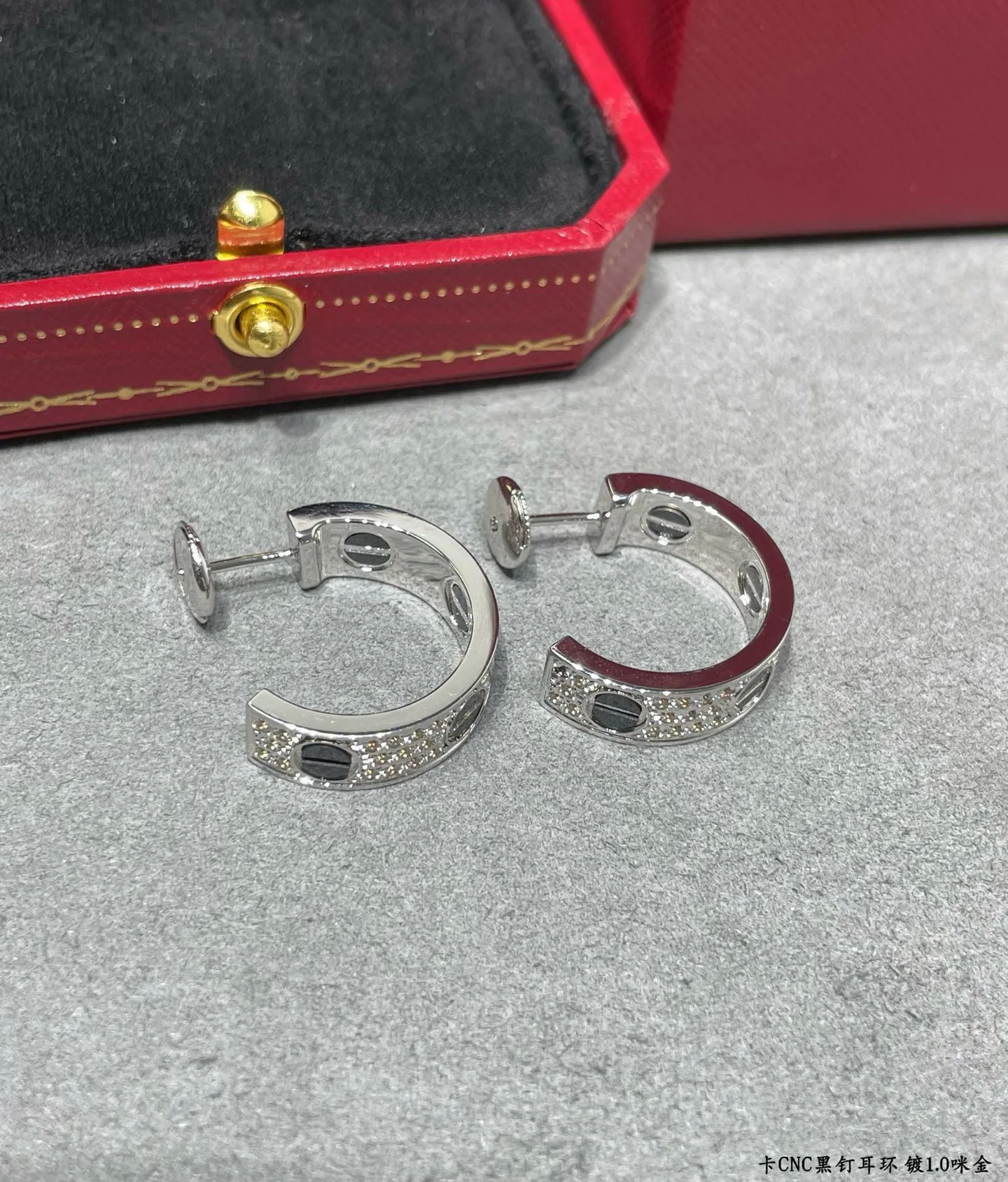 Бижутерия Cartier 17216117