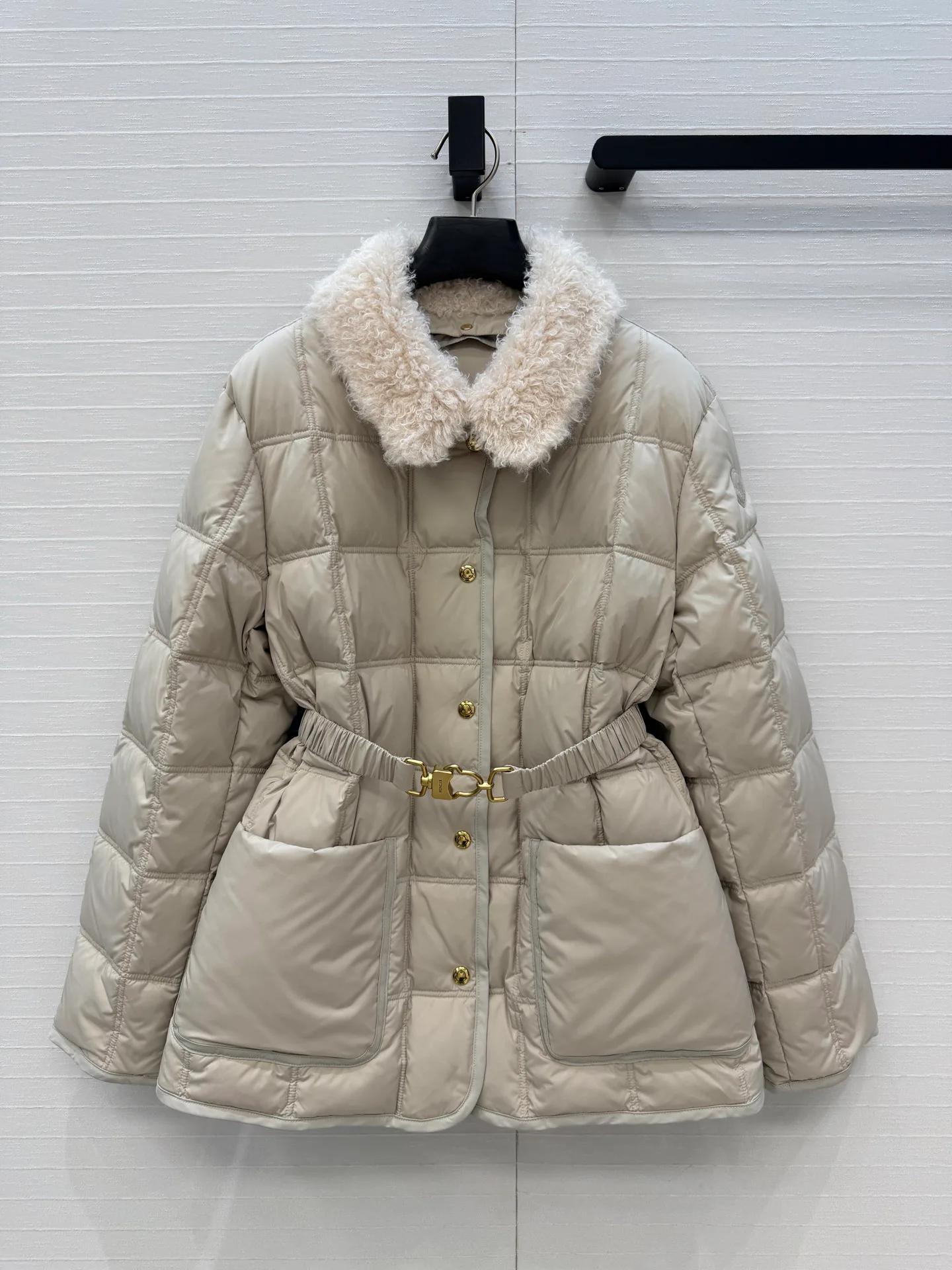 Куртки И Пуховики Женские Moncler 17944642