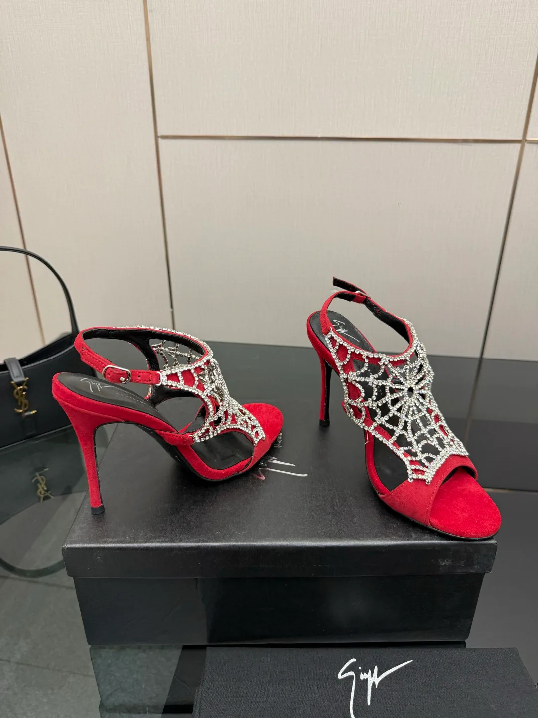 Босоножки Женские Giuseppe Zanotti 14555355