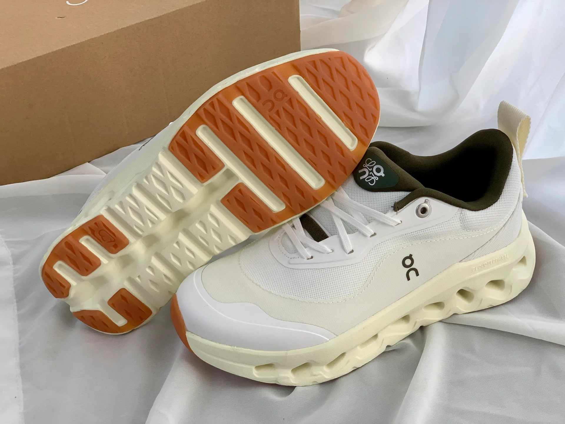 Кроссовки Женские Loewe 112854