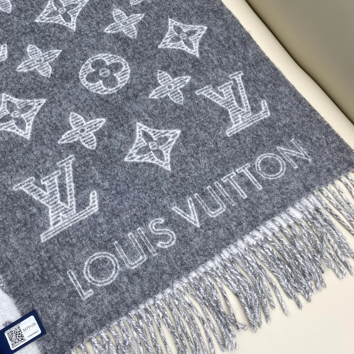 Шарфы Louis Vuitton 563345