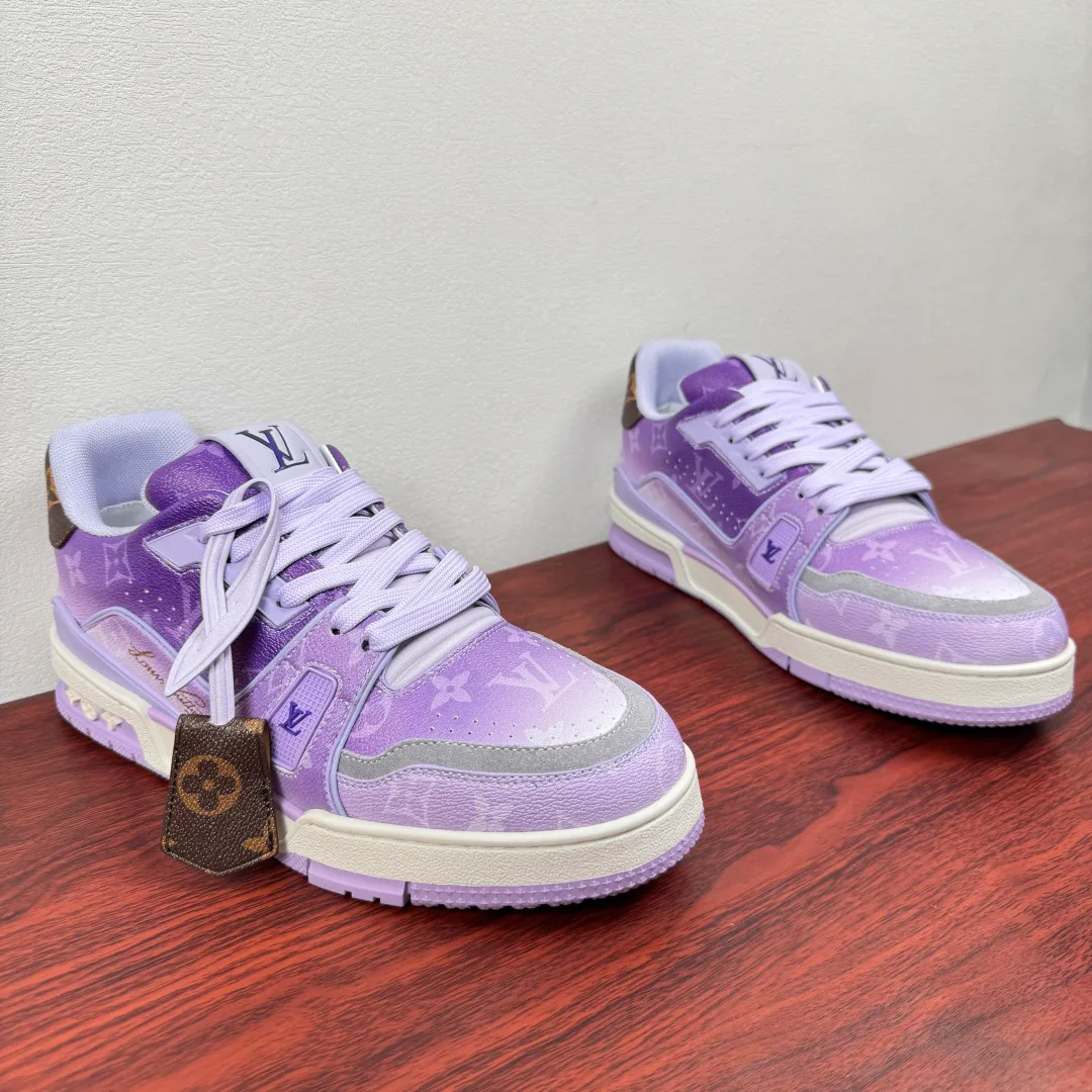 Кроссовки Женские Louis Vuitton 12209520