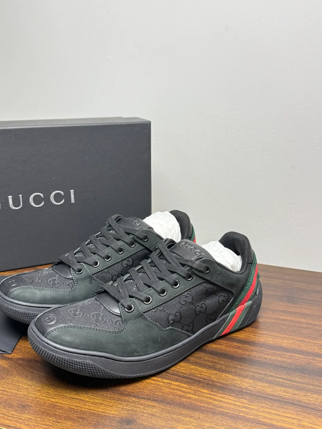 Кроссовки Женские Gucci 18961383