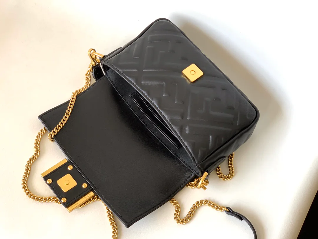 Сумки На Ремне Женские Fendi 13234565