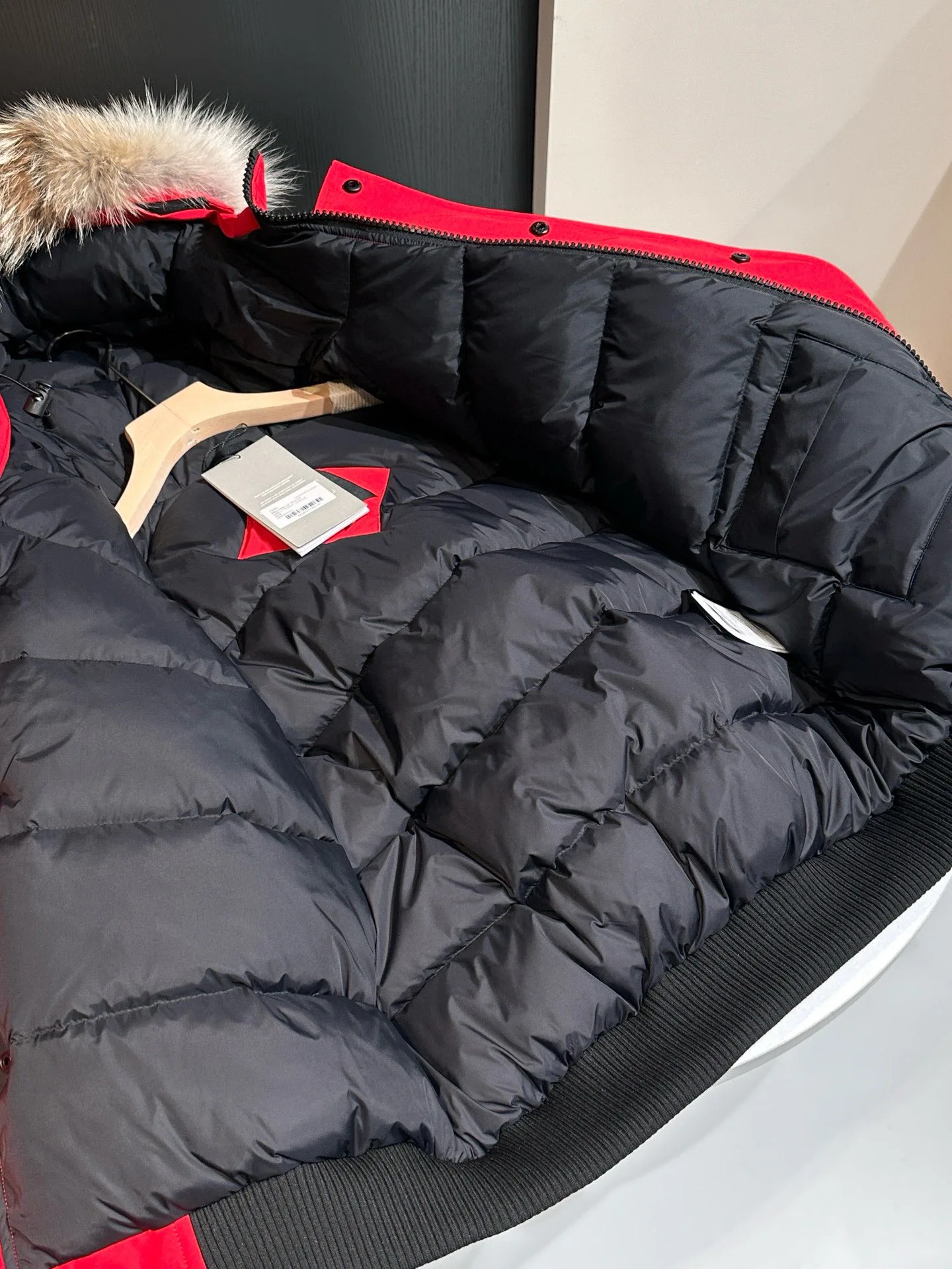 Куртки И Пуховики Женские Canada Goose 4443586