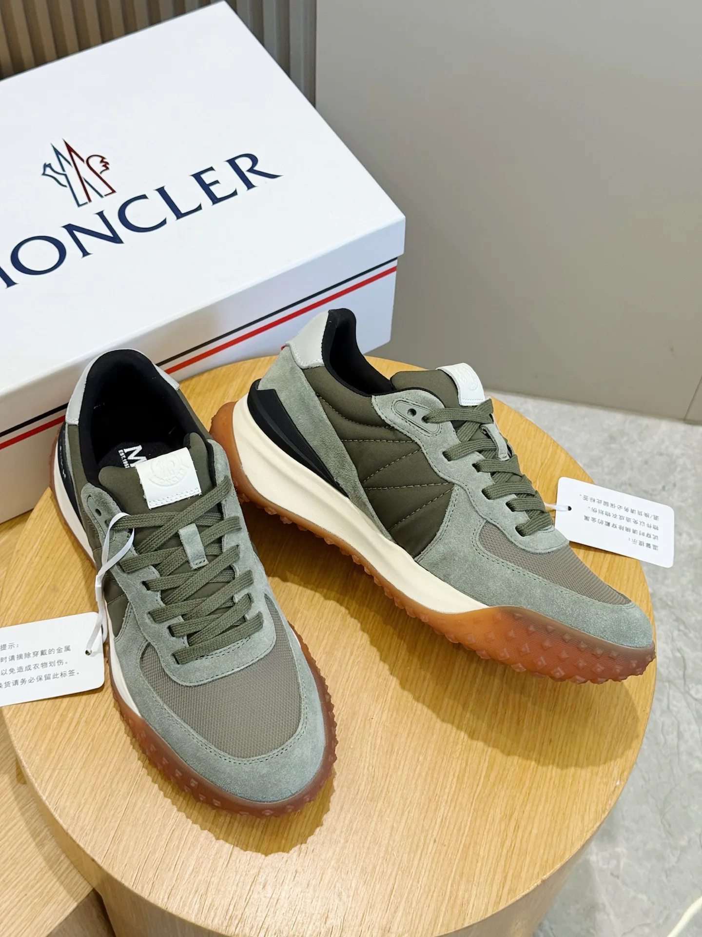 Кроссовки Мужские Moncler 18165301