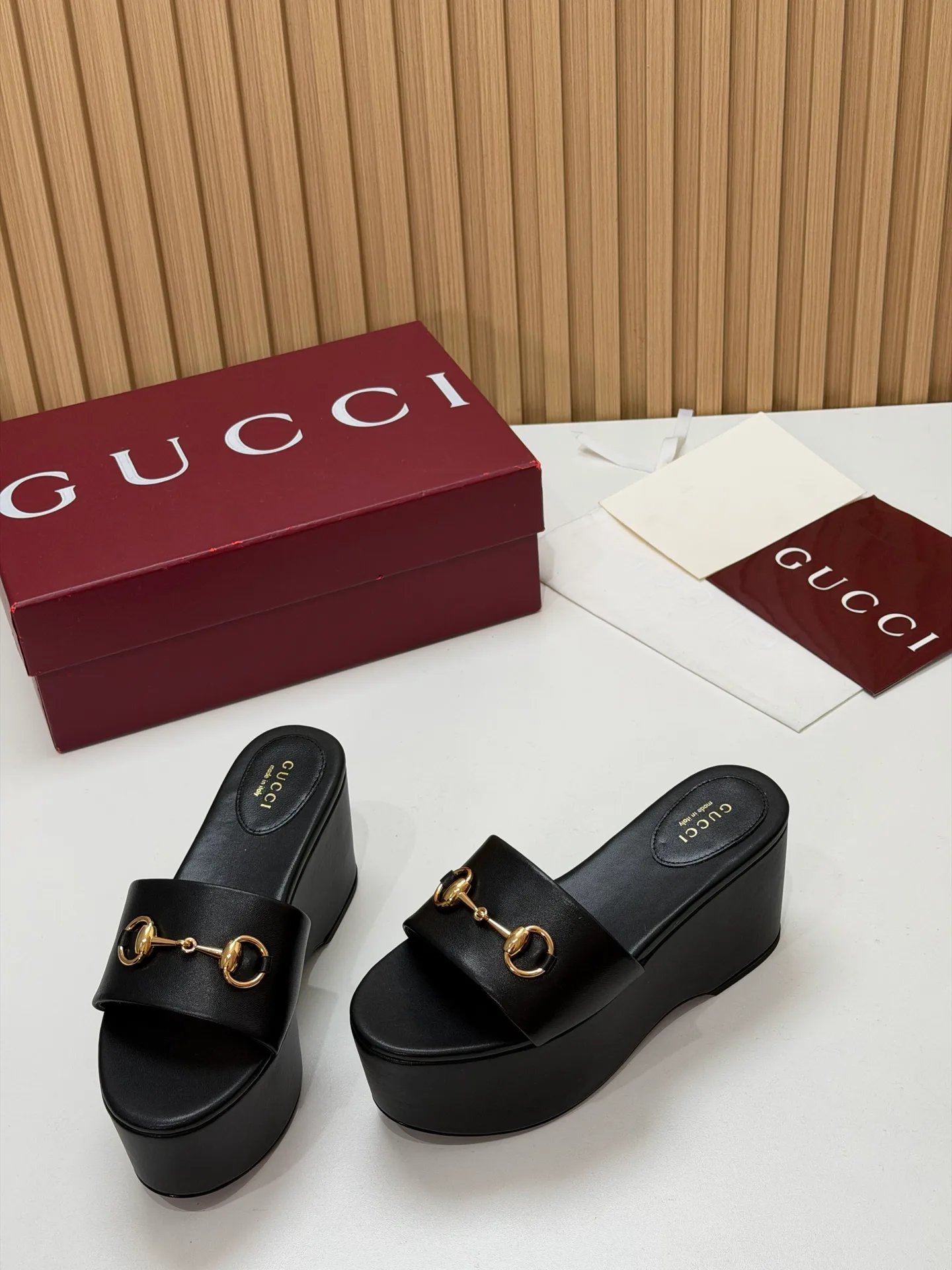 Босоножки Женские Gucci 17631677
