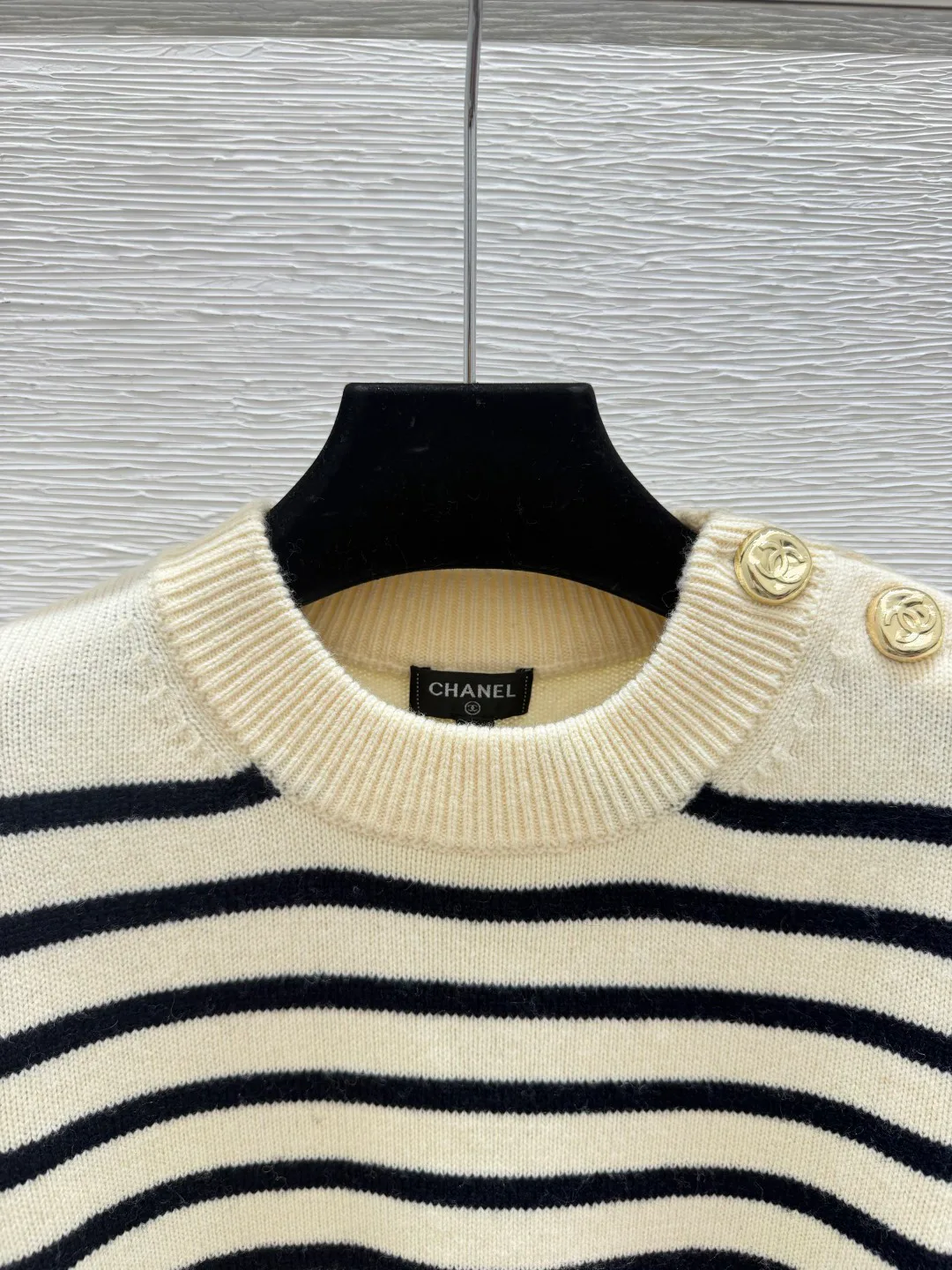 Джемперы И Свитеры Женские Chanel 17696385