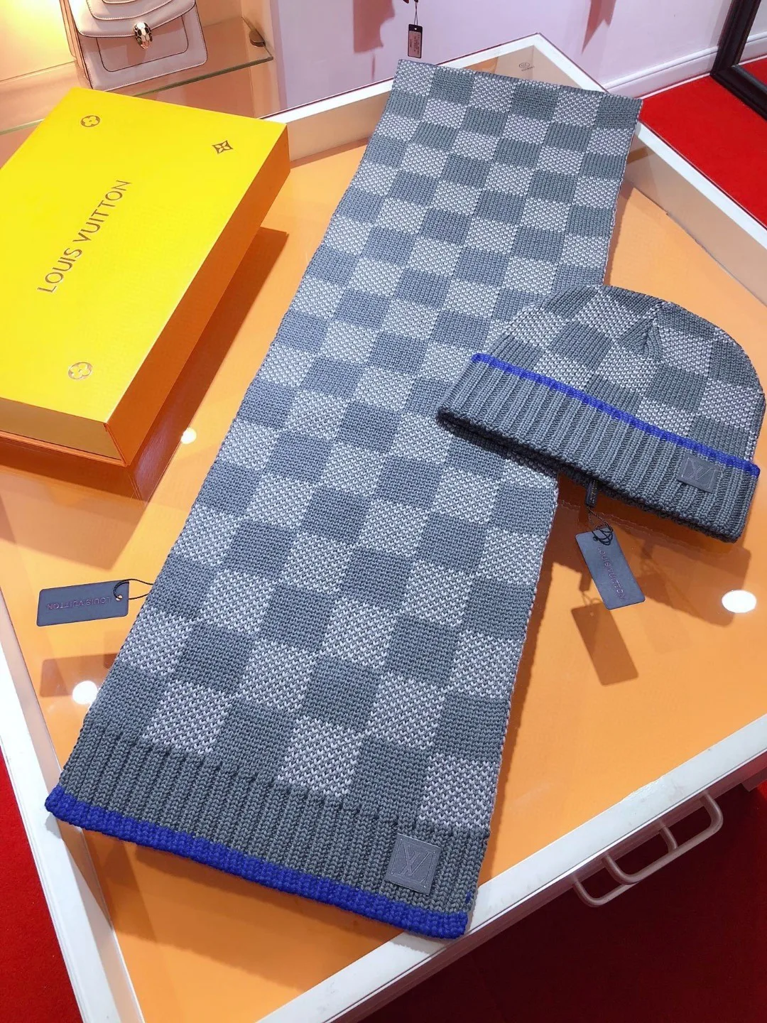 Шарфы Louis Vuitton 2588562