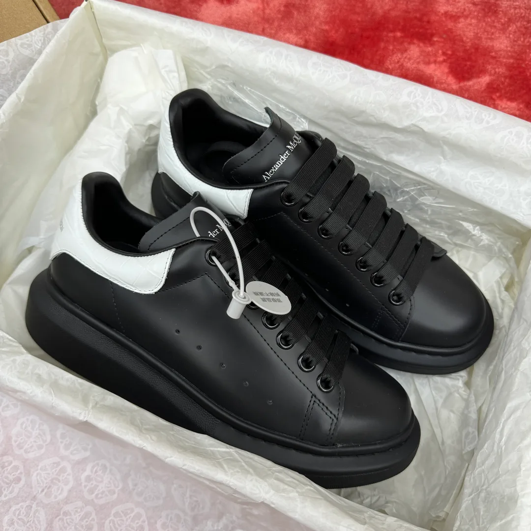 Кроссовки Женские Alexander Mcqueen 11472846