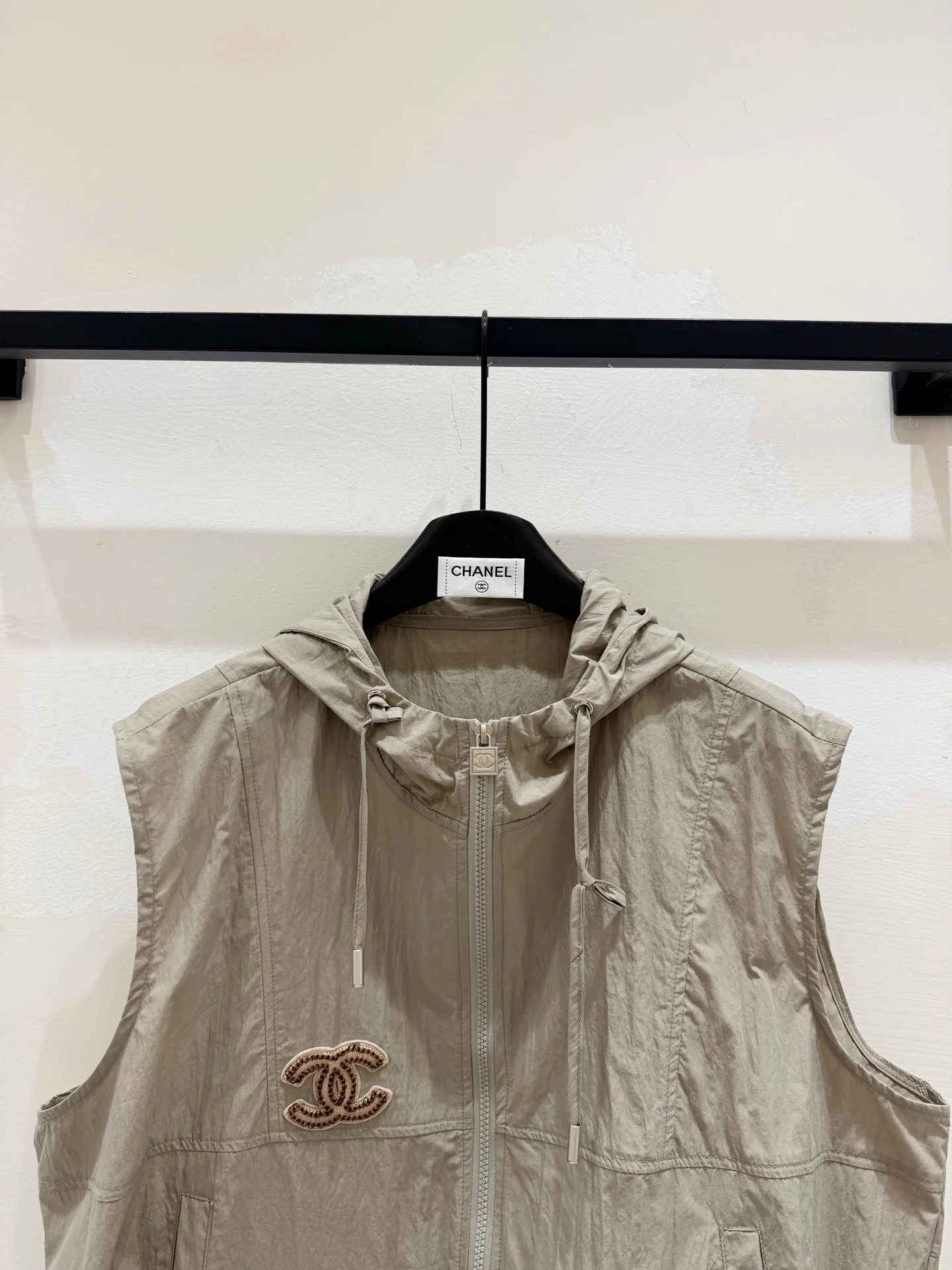Жилеты Женские Chanel 11698763