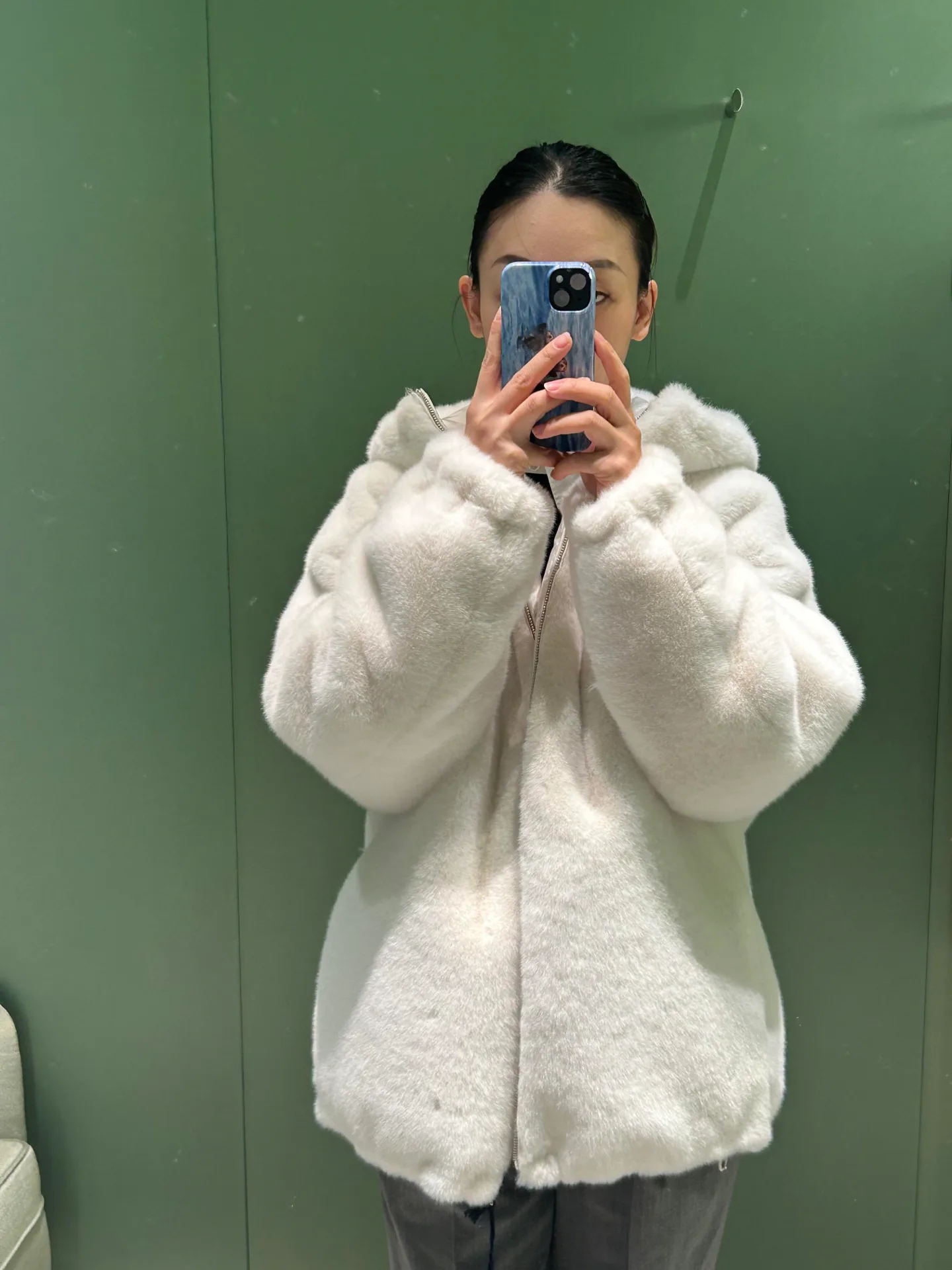 Куртки Женские Prada 679180