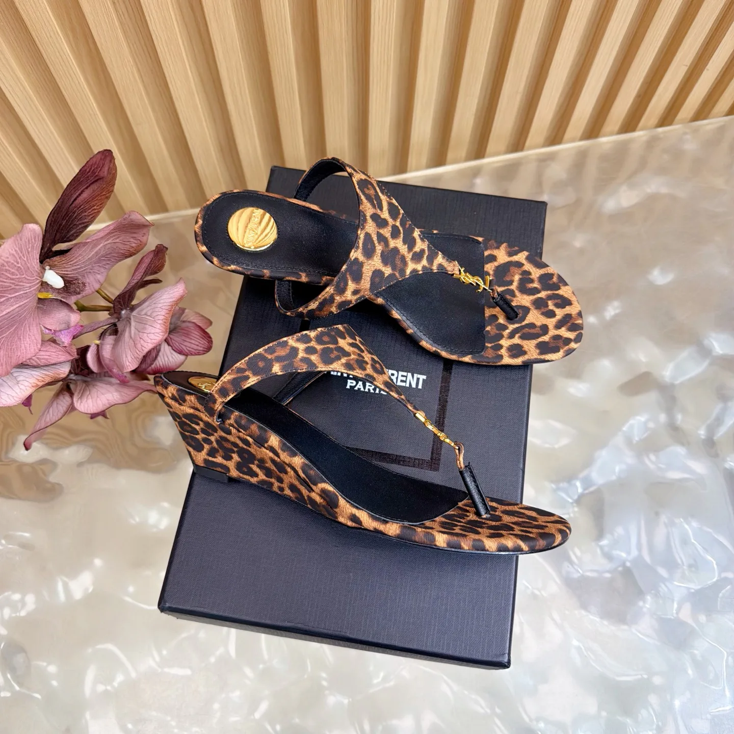 Босоножки Женские Saint Laurent 11660215