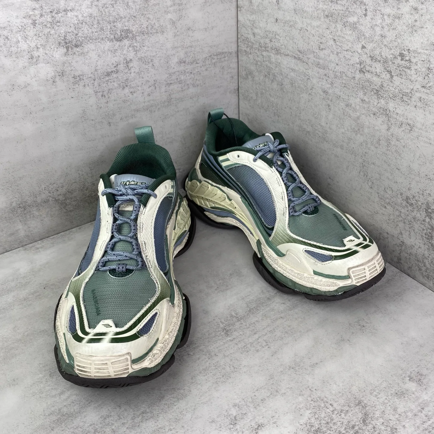 Кроссовки Женские Balenciaga 19244518