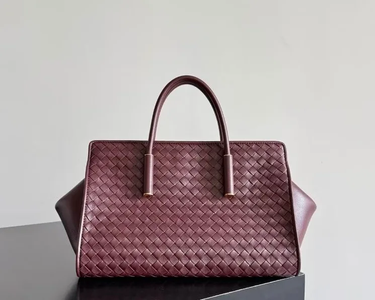 Классические Сумки Женские Bottega Veneta 17974001