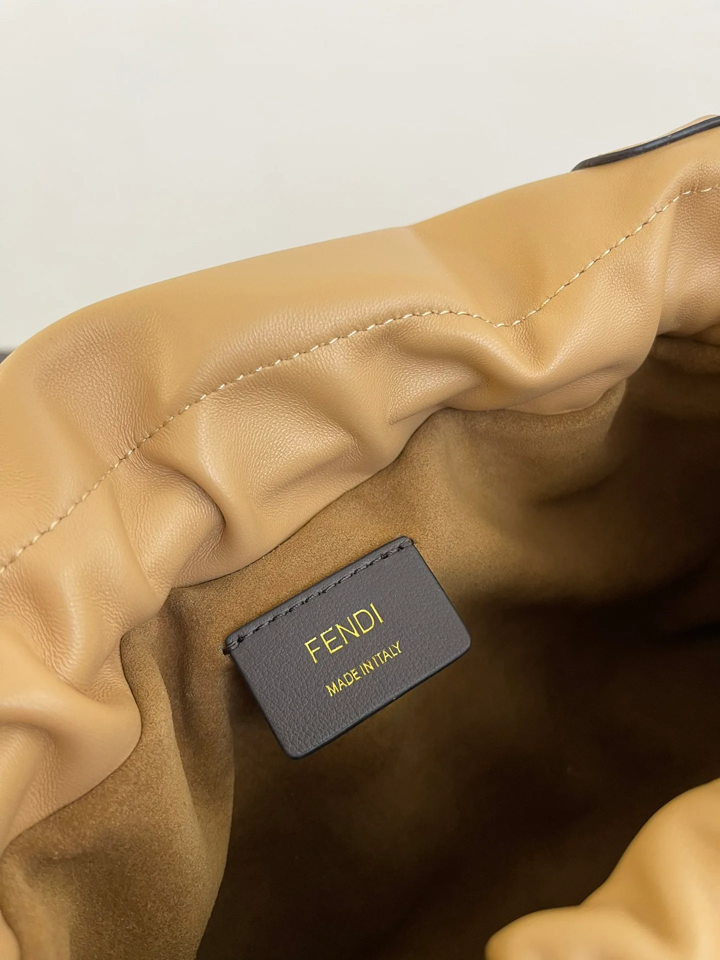 Классические Сумки Женские Fendi 13546215