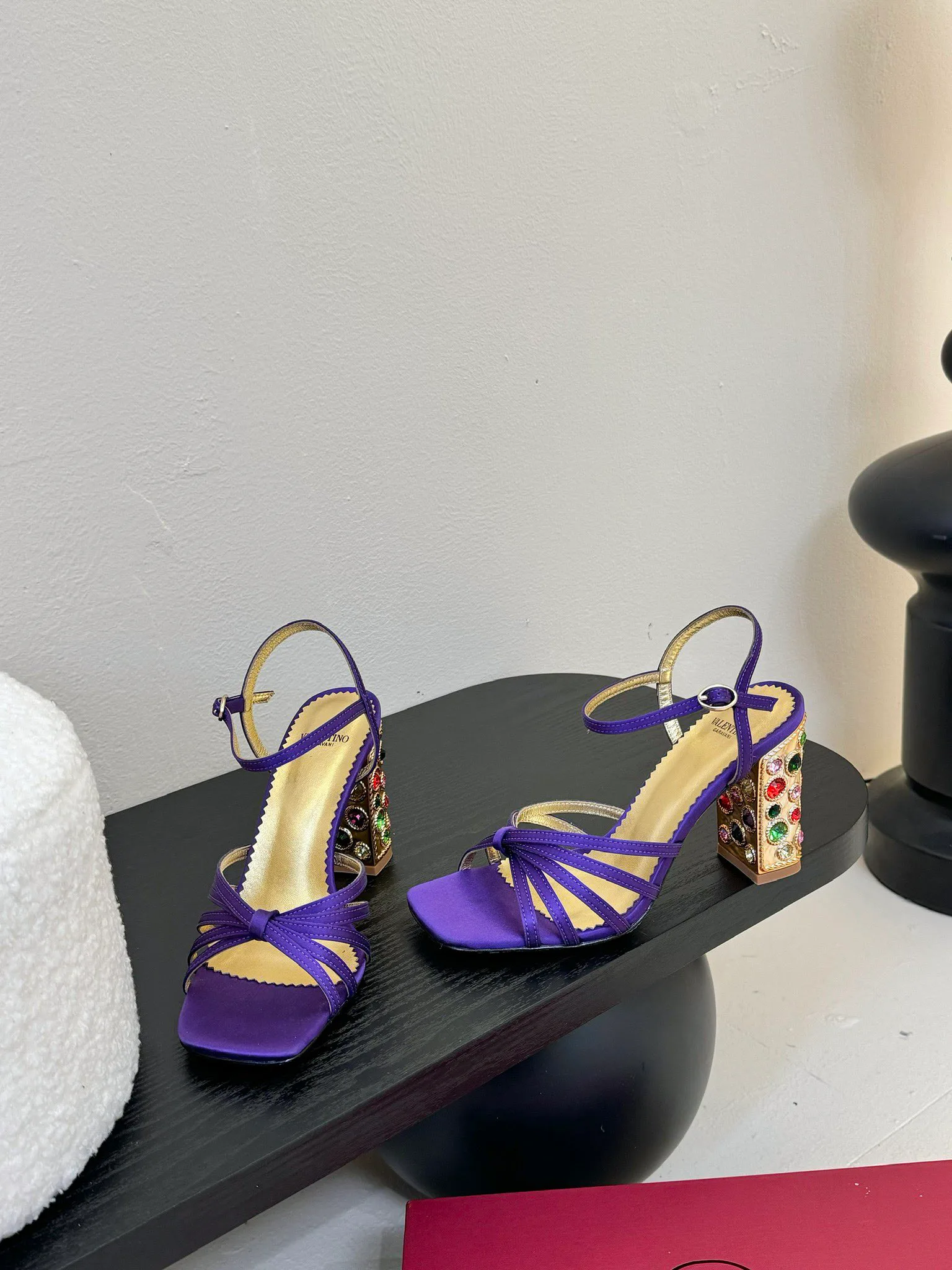 Босоножки Женские Valentino 16146