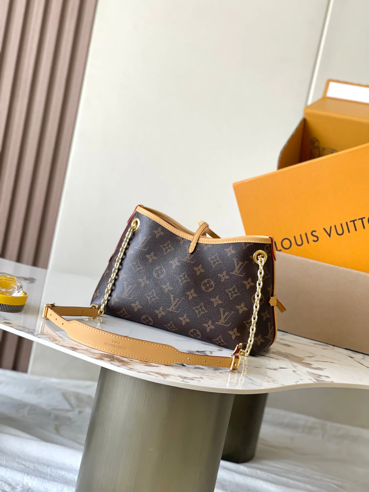 Классические Сумки Женские Louis Vuitton 18170474