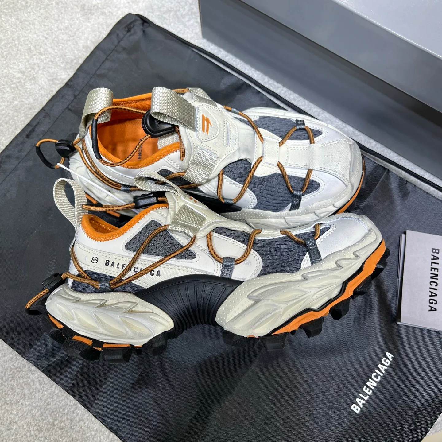 Кроссовки Женские Balenciaga 25832