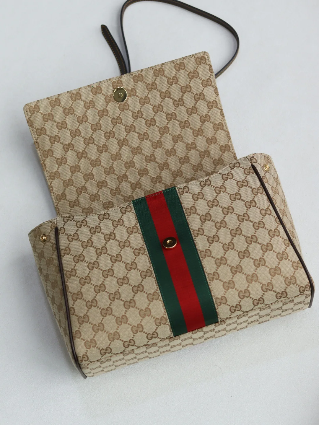 Классические Сумки Женские Gucci 13561399