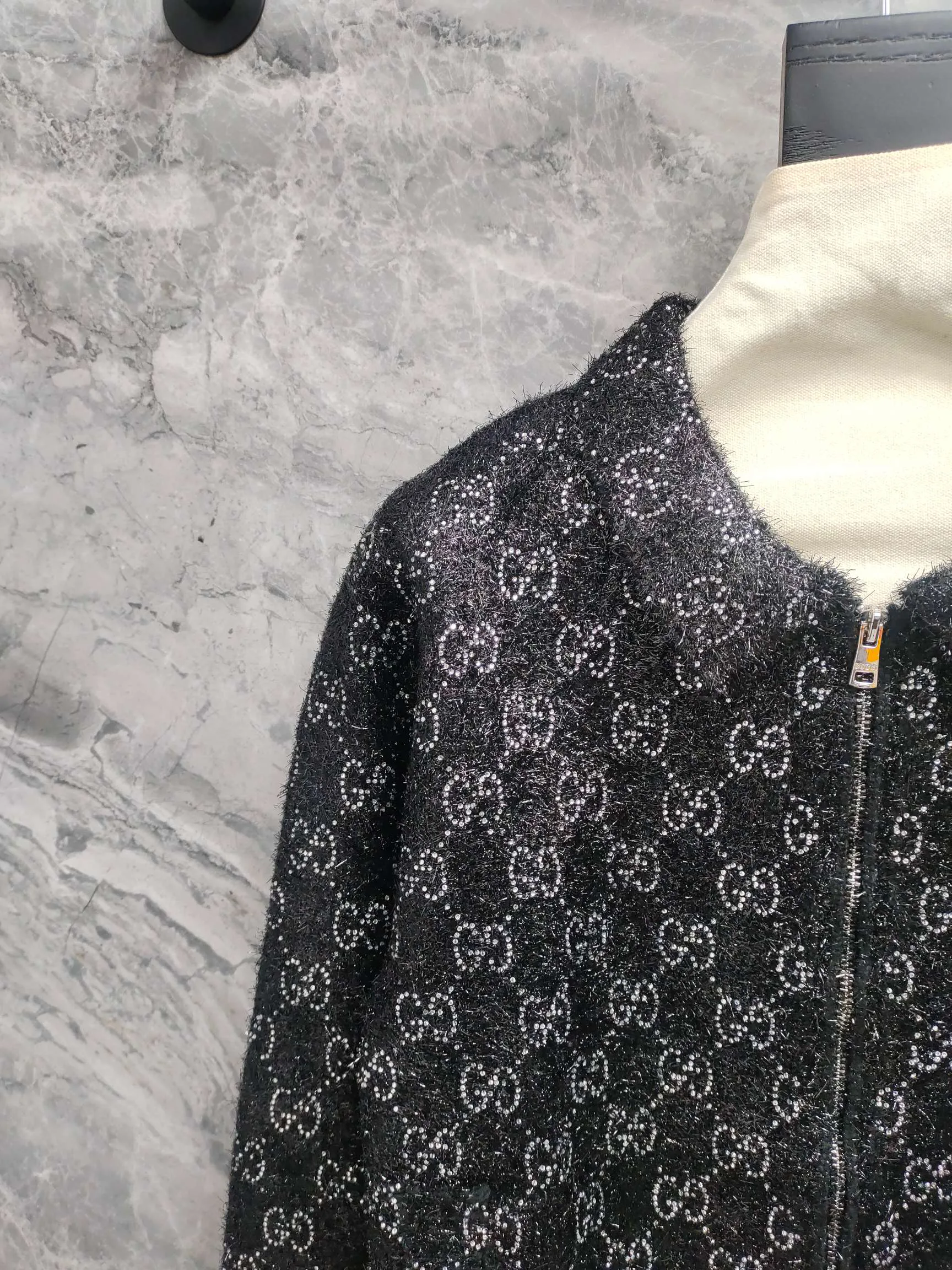 Куртки И Пуховики Женские Gucci 1617051