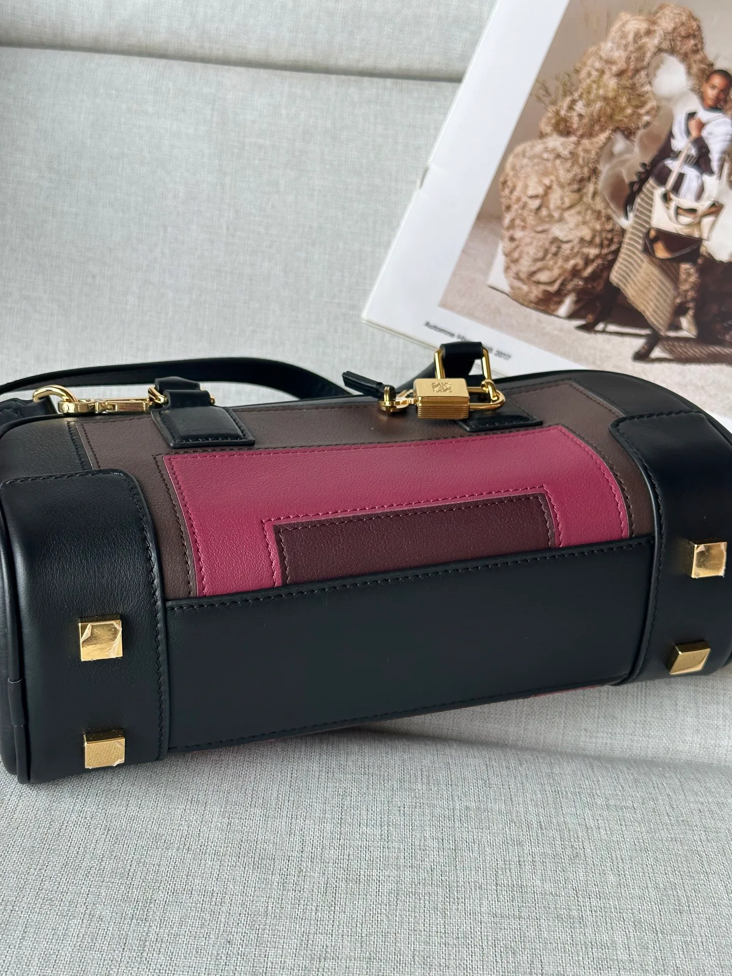 Классические Сумки Женские Loewe 1101941