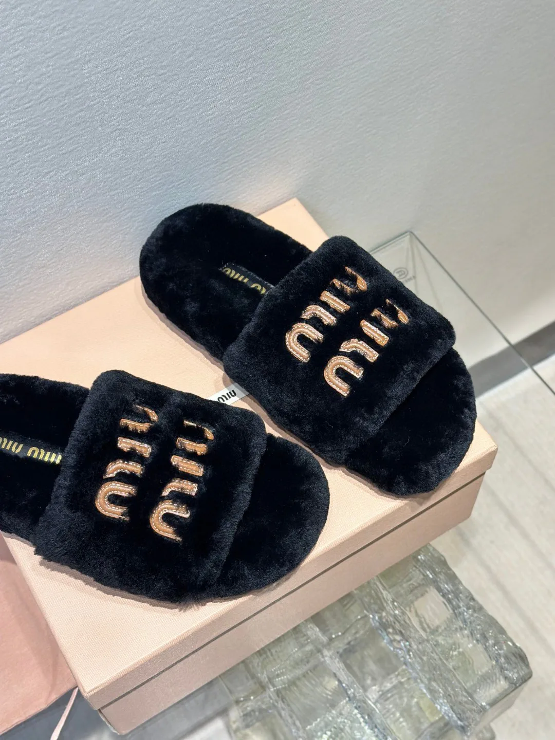 Тапочки Женские Miu Miu 19413781