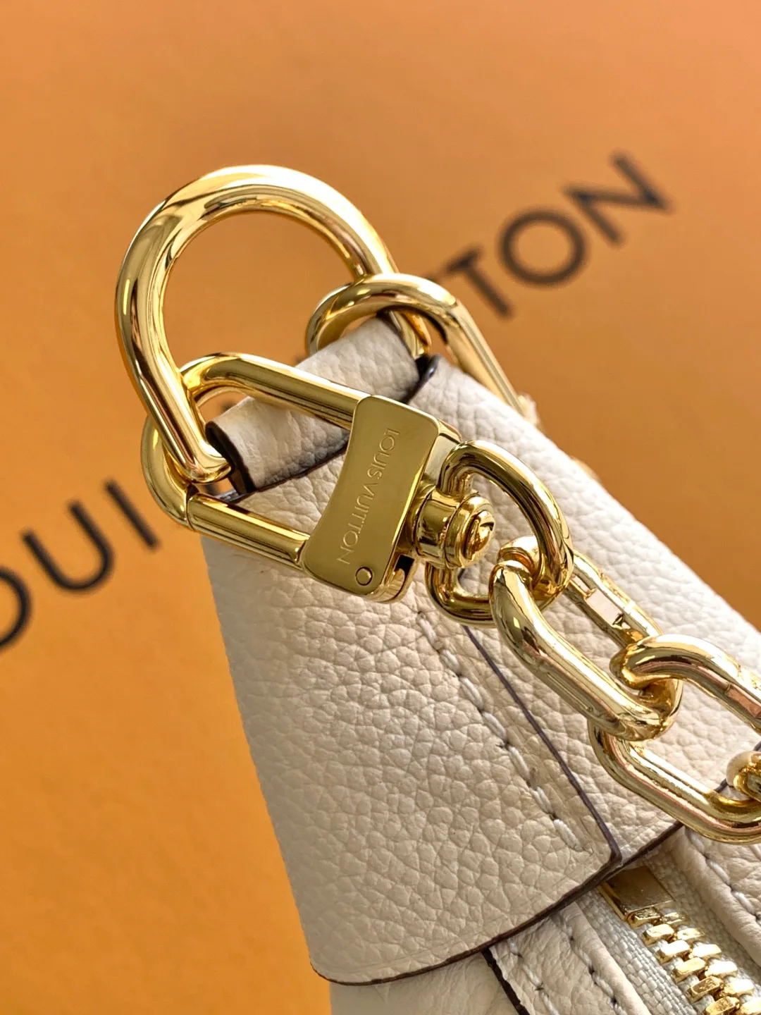 Сумки На Ремне Женские Louis Vuitton 71163