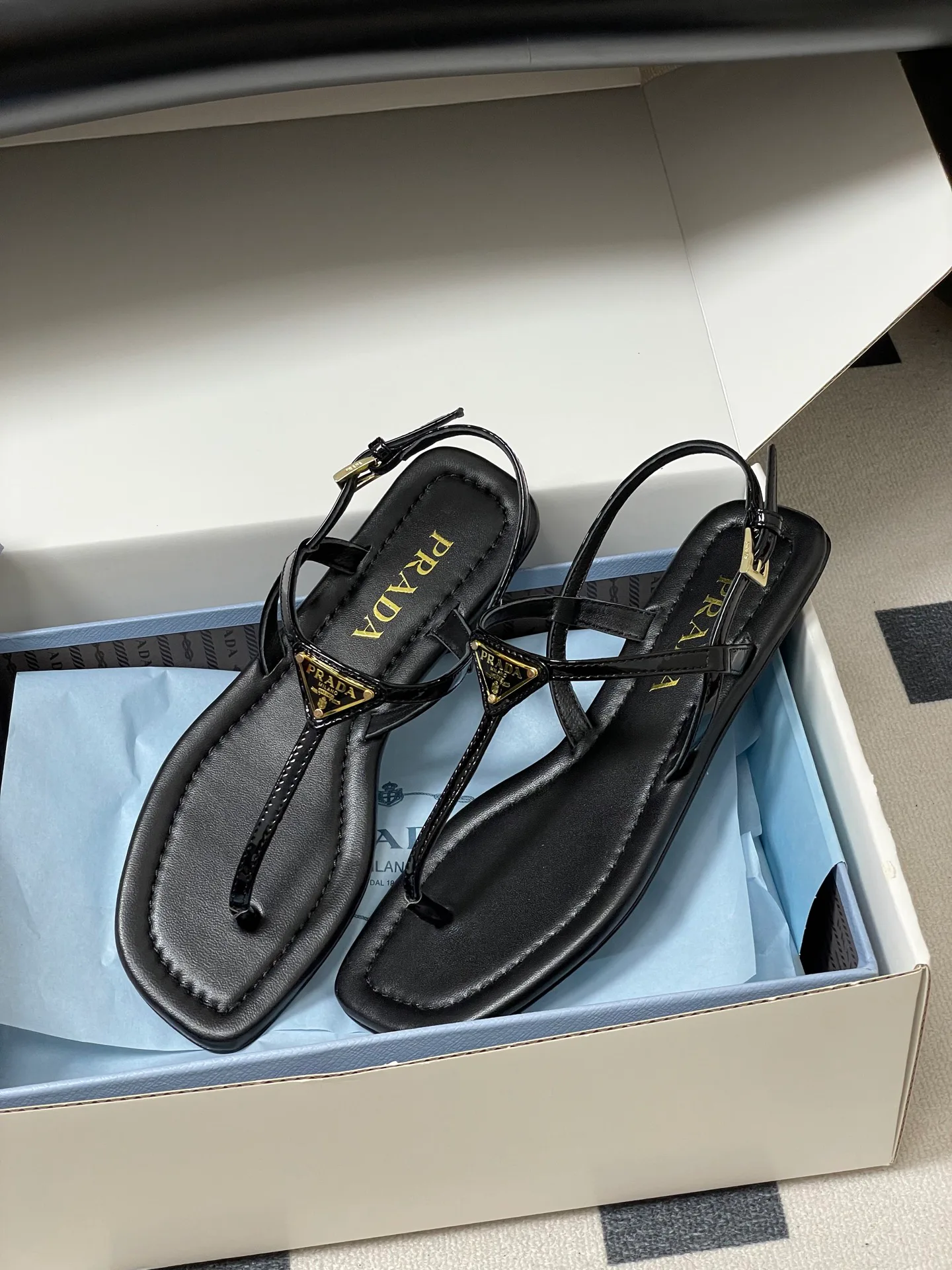 Сандалии Женские Prada 13410628