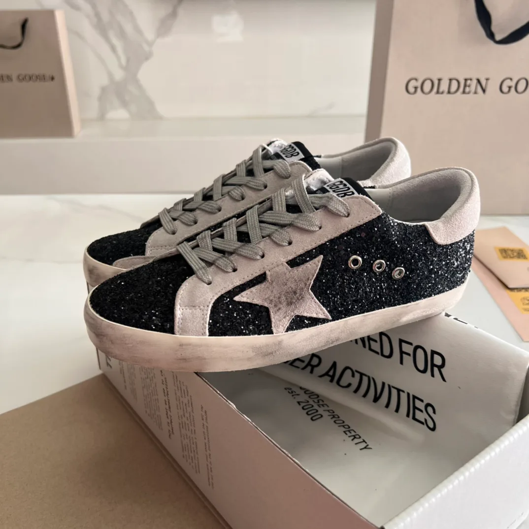 Кроссовки Женские Golden Goose 16995649