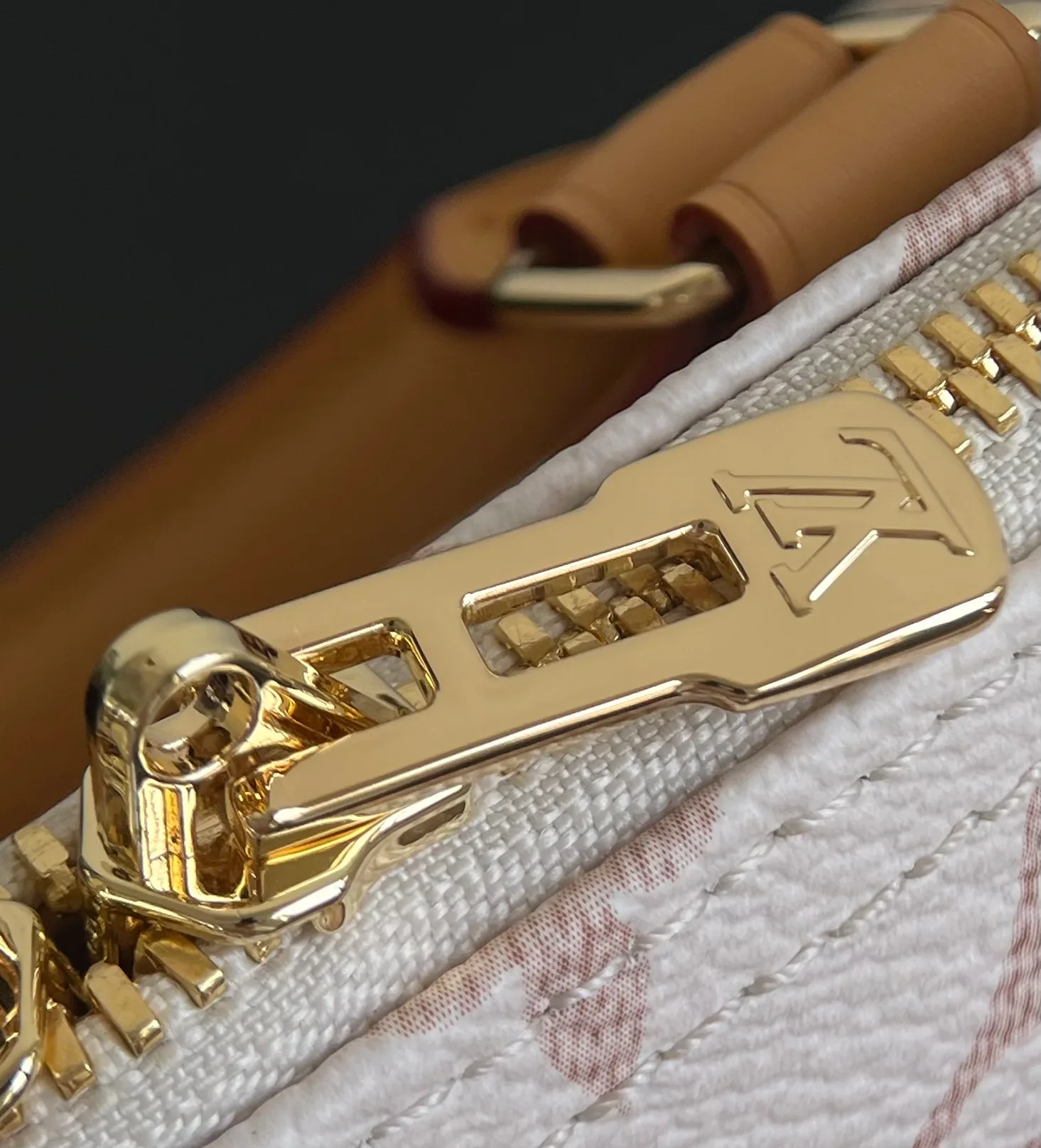 Классические Сумки Женские Louis Vuitton 11564777