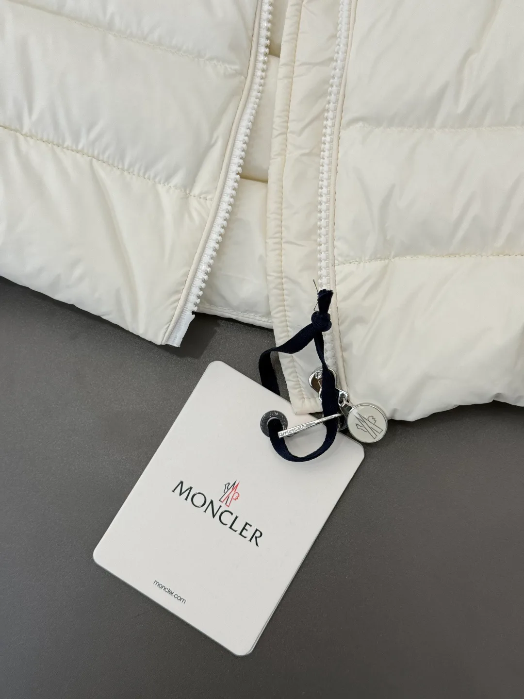 Куртки И Пуховики Женские Moncler 18761829