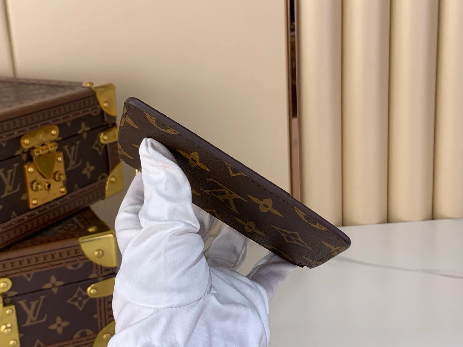 Клатчи Женские Louis Vuitton 13582757