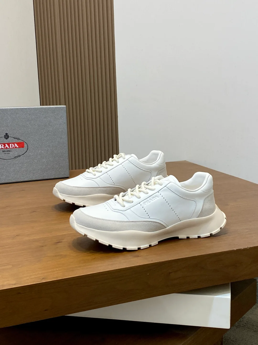 Кроссовки Мужские Prada 18274615