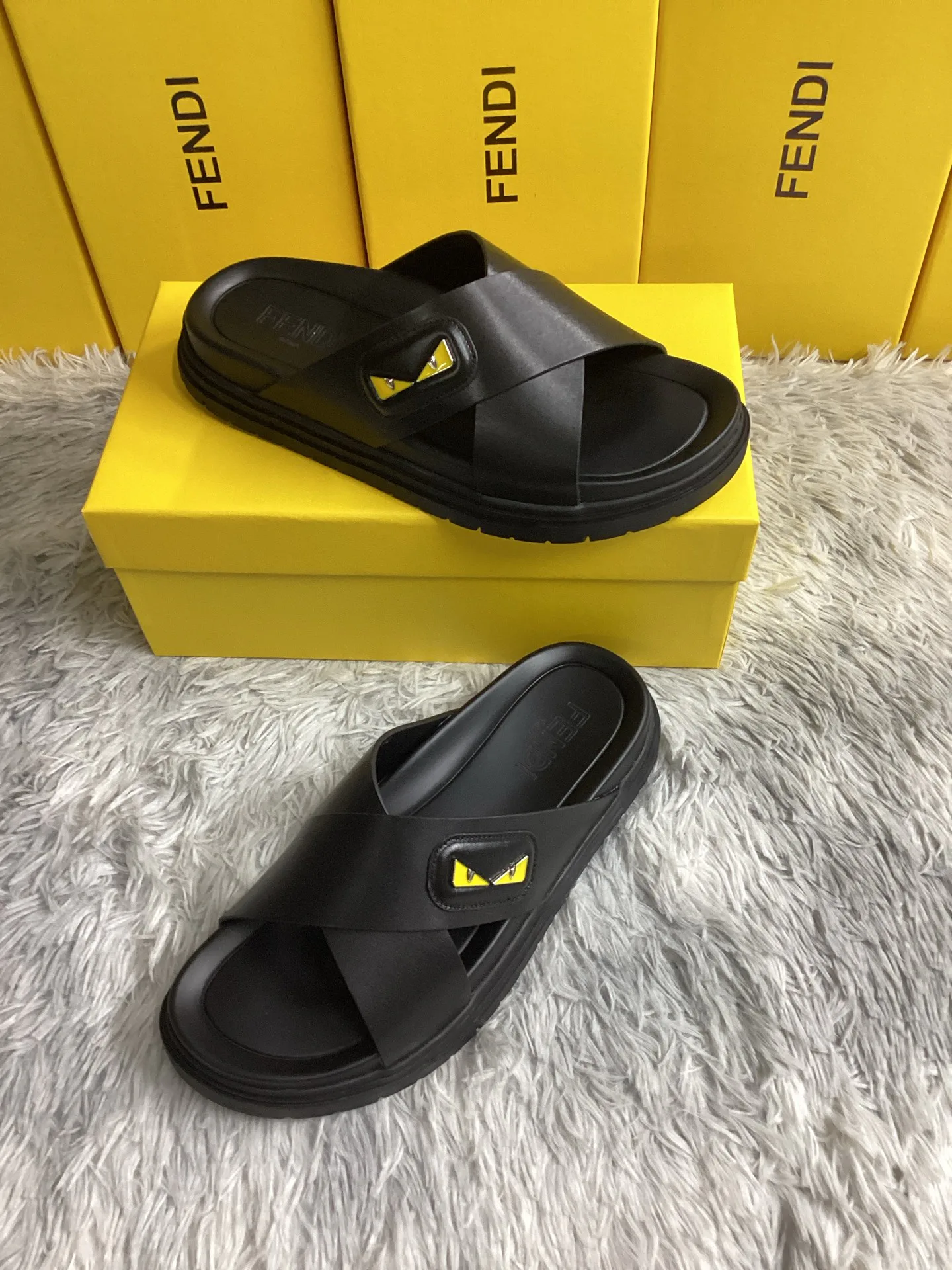 Шлепанцы Мужские Fendi 13353285