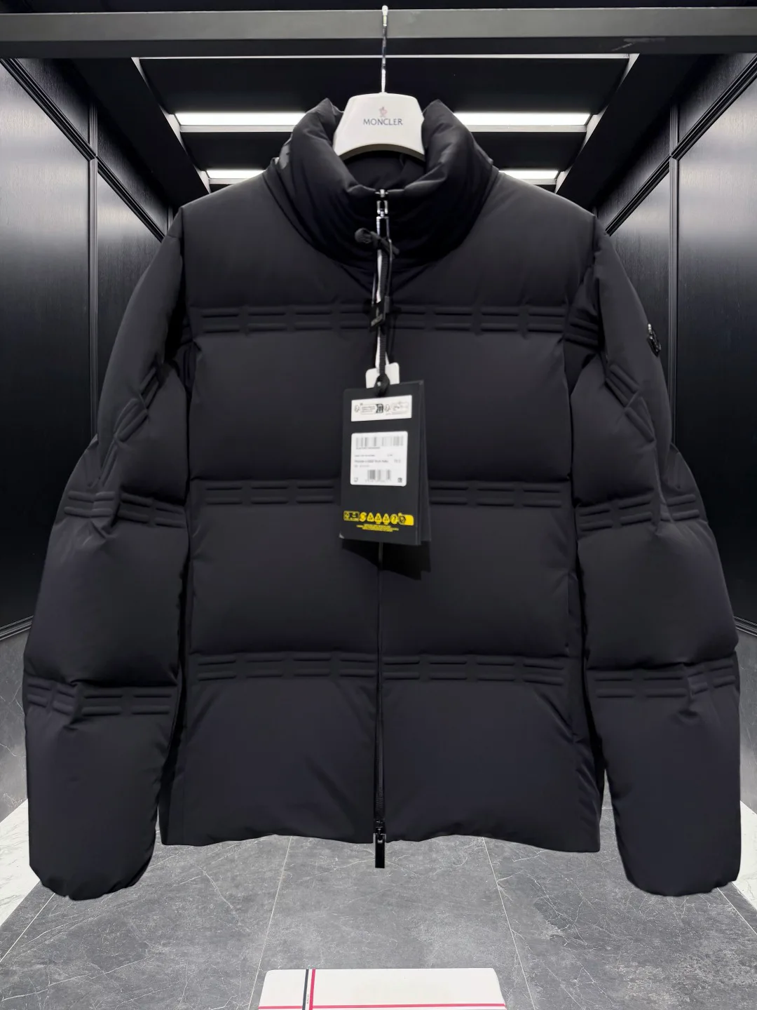 Куртки И Пуховики Мужские Moncler 987310