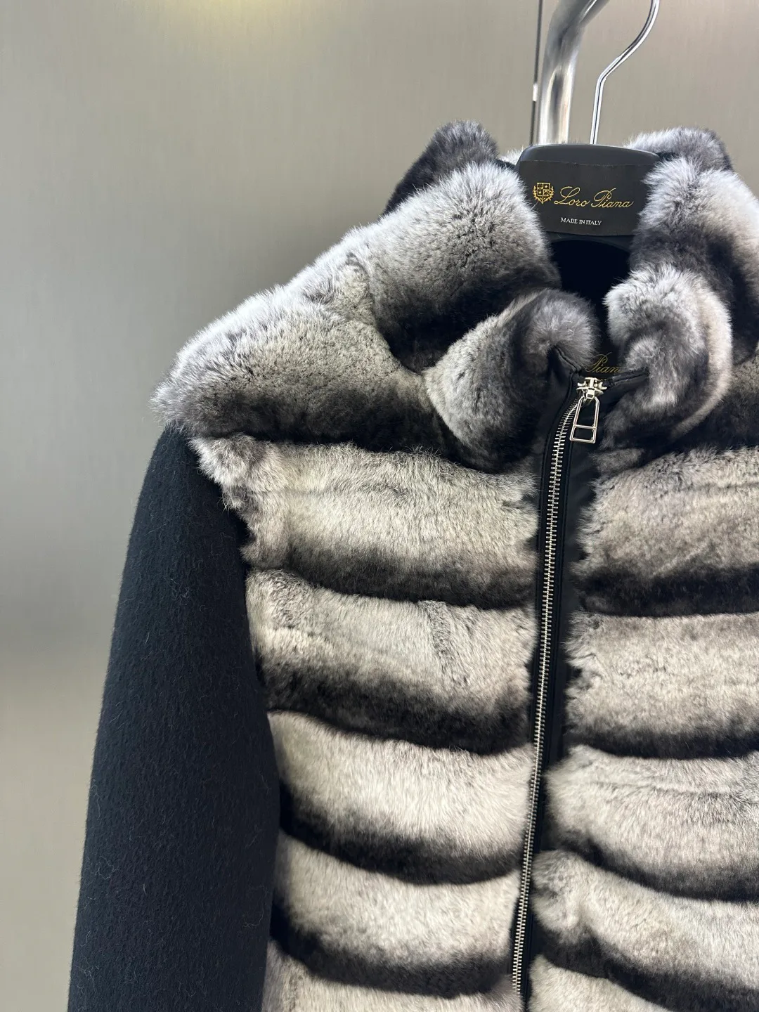 Куртки И Пуховики Женские Loro Piana 1120212