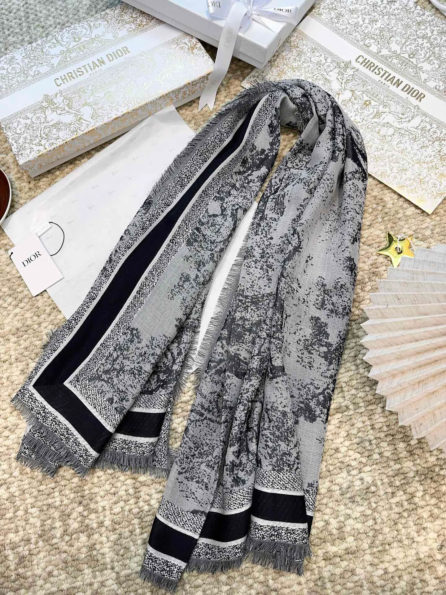 Шарфы Christian Dior 17874836