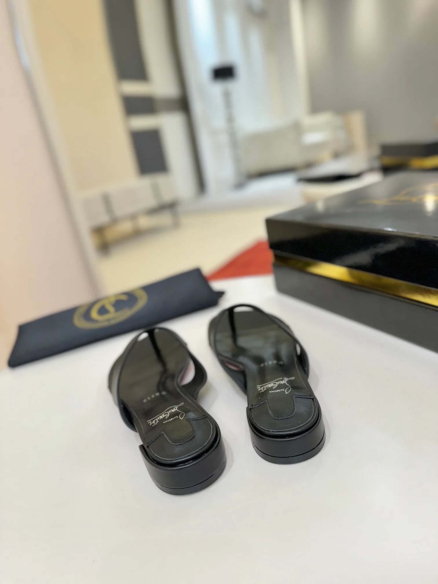 Шлепанцы Женские Christian Louboutin 177512